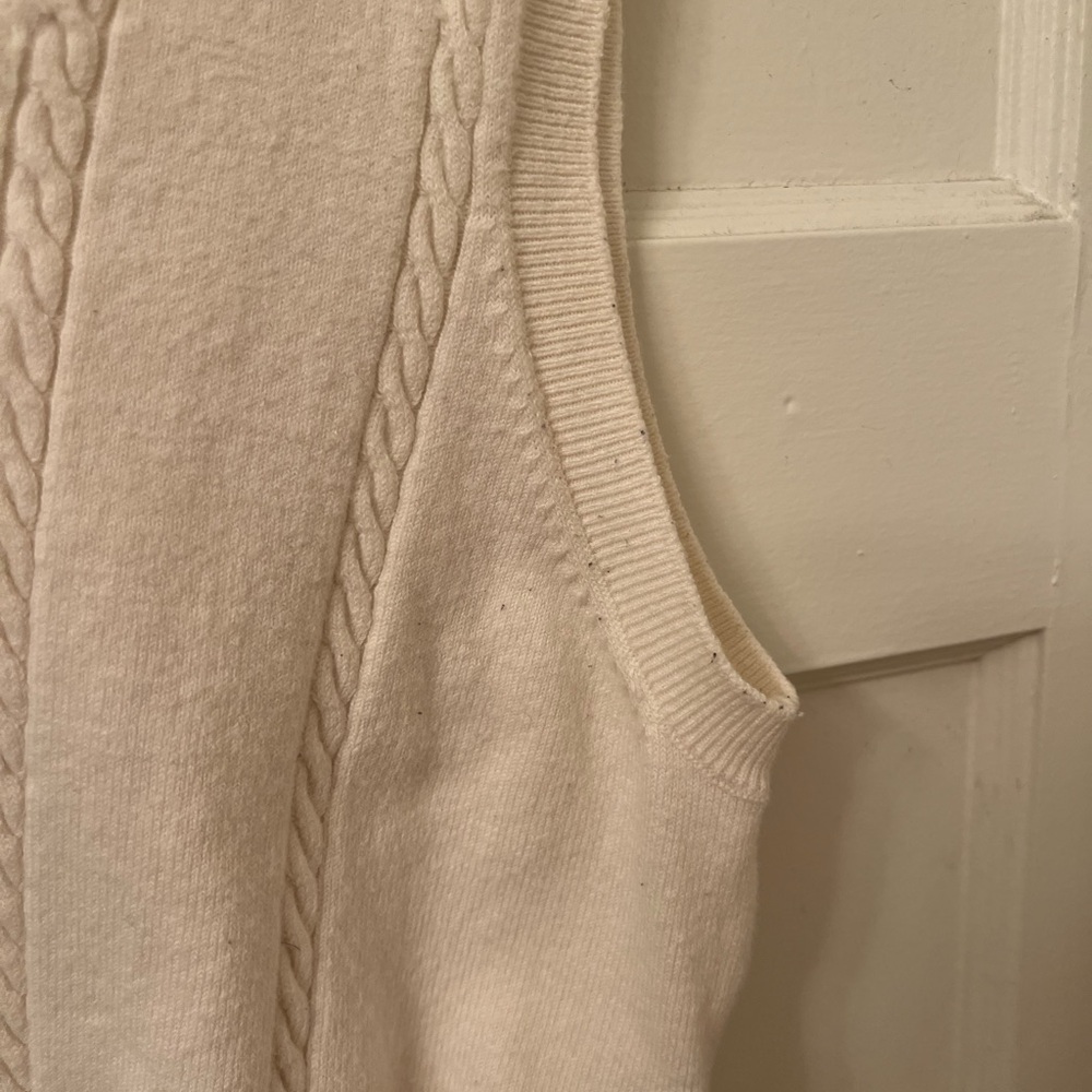 White aritzia vest